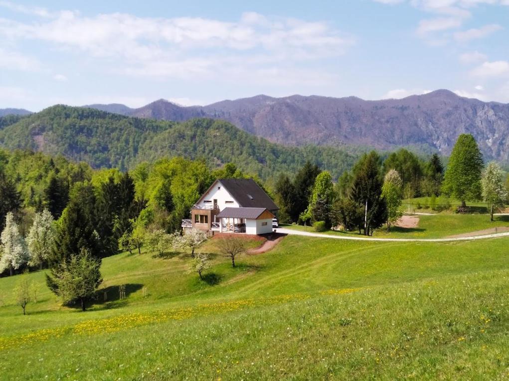Na Kupcku Estate "Nature Reatreat & Wellness" Idrija Zewnętrze zdjęcie